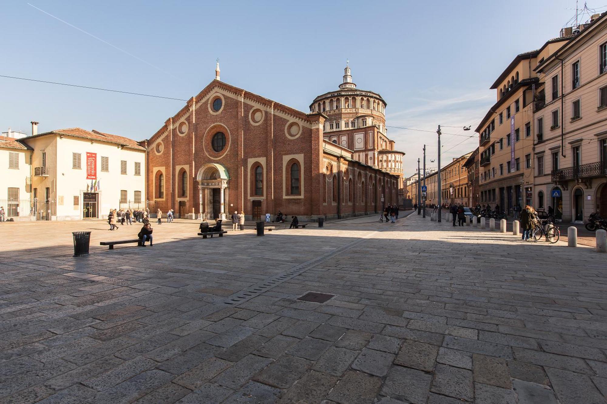Design Ampio E Luminoso Milano